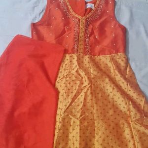 A Beautiful Long Frock With  Duppatta For Sale