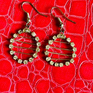 Silver Stone Daily Wear Earrings