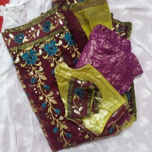 Net Saree With Half Sleeve Blouse