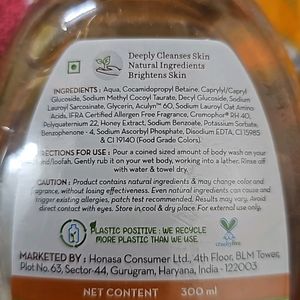 Mamaearth Vitamin C Body Wash