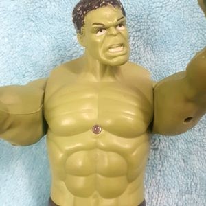 A Marvel Venger 12binch Hero Figure Hulk