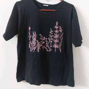 Women Black Tshirt