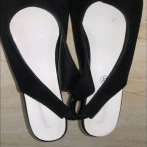 Women's Black Velvett Sandals