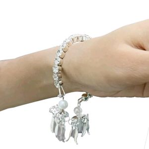 Latkan stone with bracelet silver colour