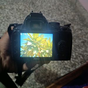 Nikon D3000