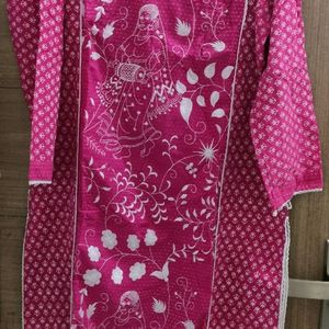 Women Embroidered Kurta