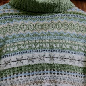 😍Cute High Neck Sweater 😍