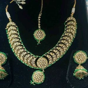 Necklace Set