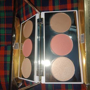 Myglamm Chisel It Face Pallete