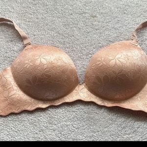 Sale‼️Peach Soft Pushup Bra 🧡