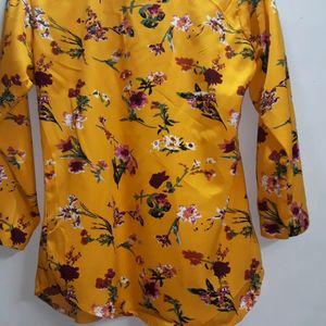 Darzi Floral Print Yellow Top💛