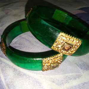 Trandy Fashionable Green Kada