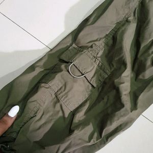 Parachute Pants Olive Greem