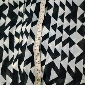 Vero Moda Geometric Shaped Black And White L Size