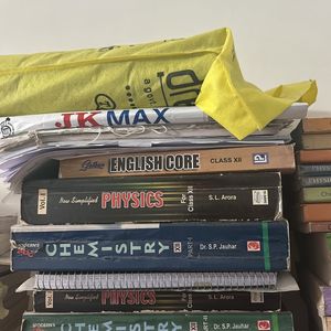 11-12 Hs Books Science Stream