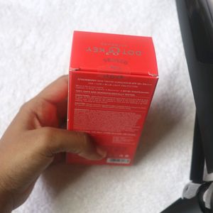 D&K Tinted Dewy Sunscreen ( Porcelain)