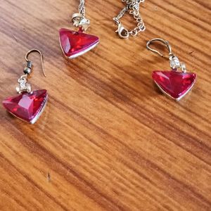 Red Vine Chain Pendant And Earrings