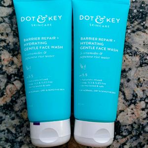 DOT & KEY Barrier Repair + Hydrating Gentle Face W