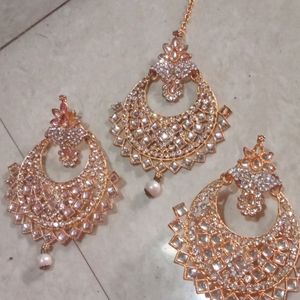 Earing Set With Maang Tika