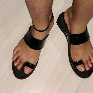 Sandals With 1inch Heel