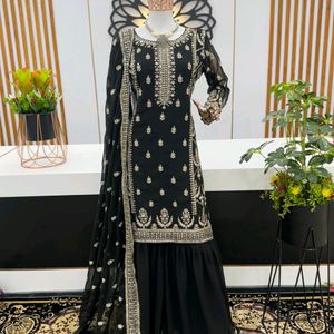 AC 173 Beutiful Black 🖤 Sharara Kurta