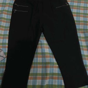 Black Jegging Capri