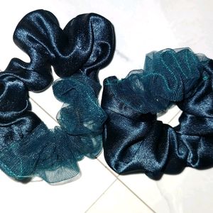 Set Of 3 Scrunchies ❤️ Two L Size And 1 Pair M Siz