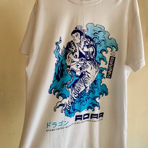 White Relaxed Fit T-shirt With Swordsman Print