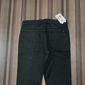 DG-105 Size-32 Straight Jeans