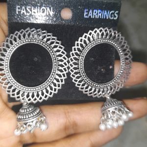 Earings Each Set 50rs Only