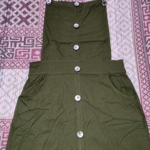 Olive Green Dungaree, Knee Length, Comes With 2 Pockets