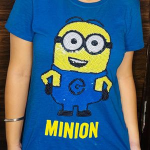 Cute minion T- Shirt.