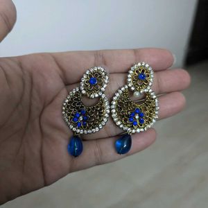 Stone earrings