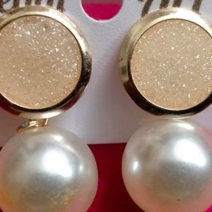 Stylish Pearls Earrings