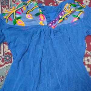 Beautiful TOP with Laggi