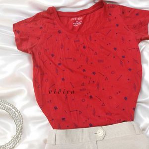 Body fitted Red printed Tshirt Top