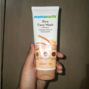Mamaearth Rice Water Face Wash For Glass Skin