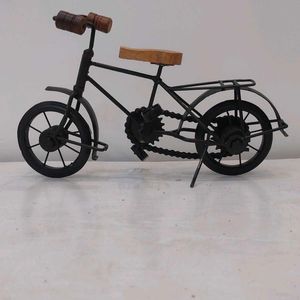 Antique Cycle Showpiece