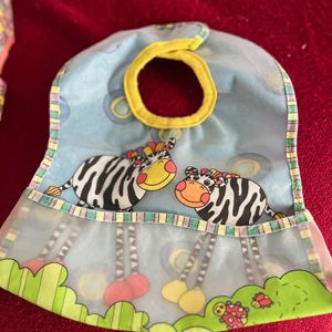 Preloved EZ Clean feeding Bib- Zebra