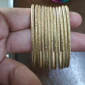 combo of girls bangles