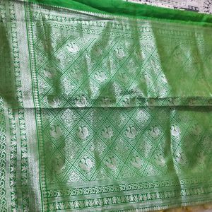 Green Silk Saree With Blouse