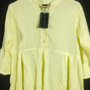 Light Yellow Top (Women)