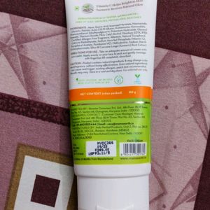 Mama earth Vitamin C daily glow cream