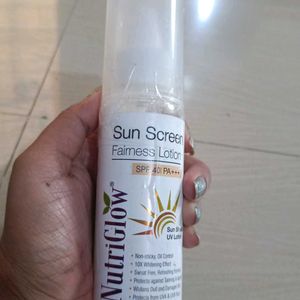 NutriGlow Sunscreen Lotion SPF 40 PA+++