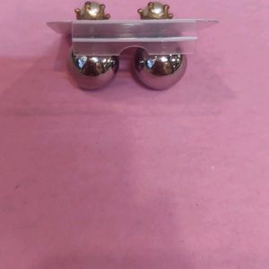 Stylish Black N White Pearl Studs For Girls