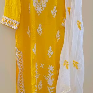 Kurta With Dupatta.