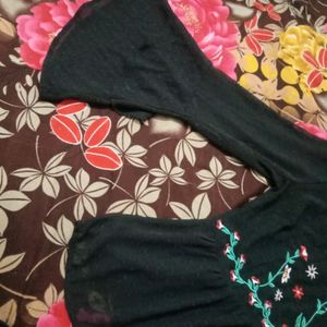 Beautiful Black Bellsleeves Top