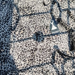 Zoya Fashion Leopard Printed Crop Top (Women)