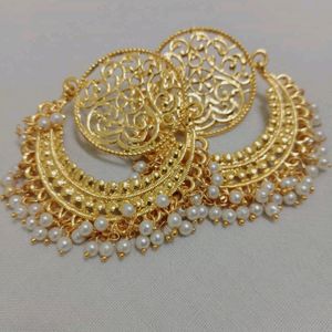 Earrings With Pearls