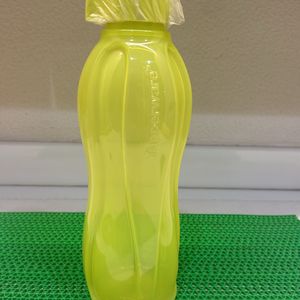 Tupperware 1 Litre Bottle Neon Colour